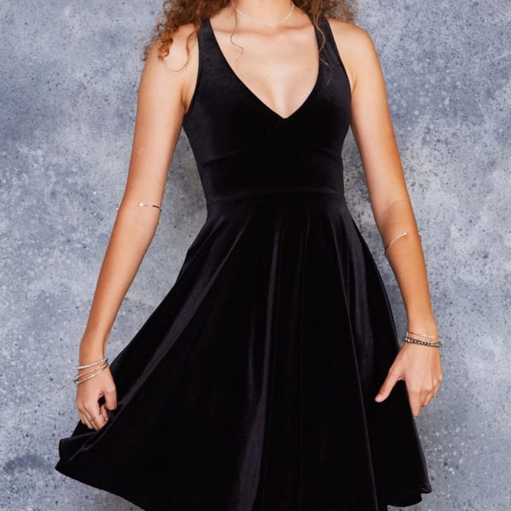 Blackmilk velvet midi marilyn dress XL